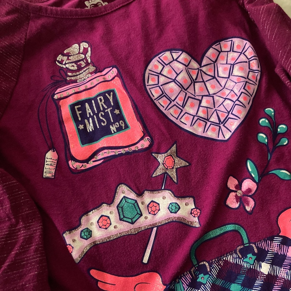 Girls longs sleeve T-shirt